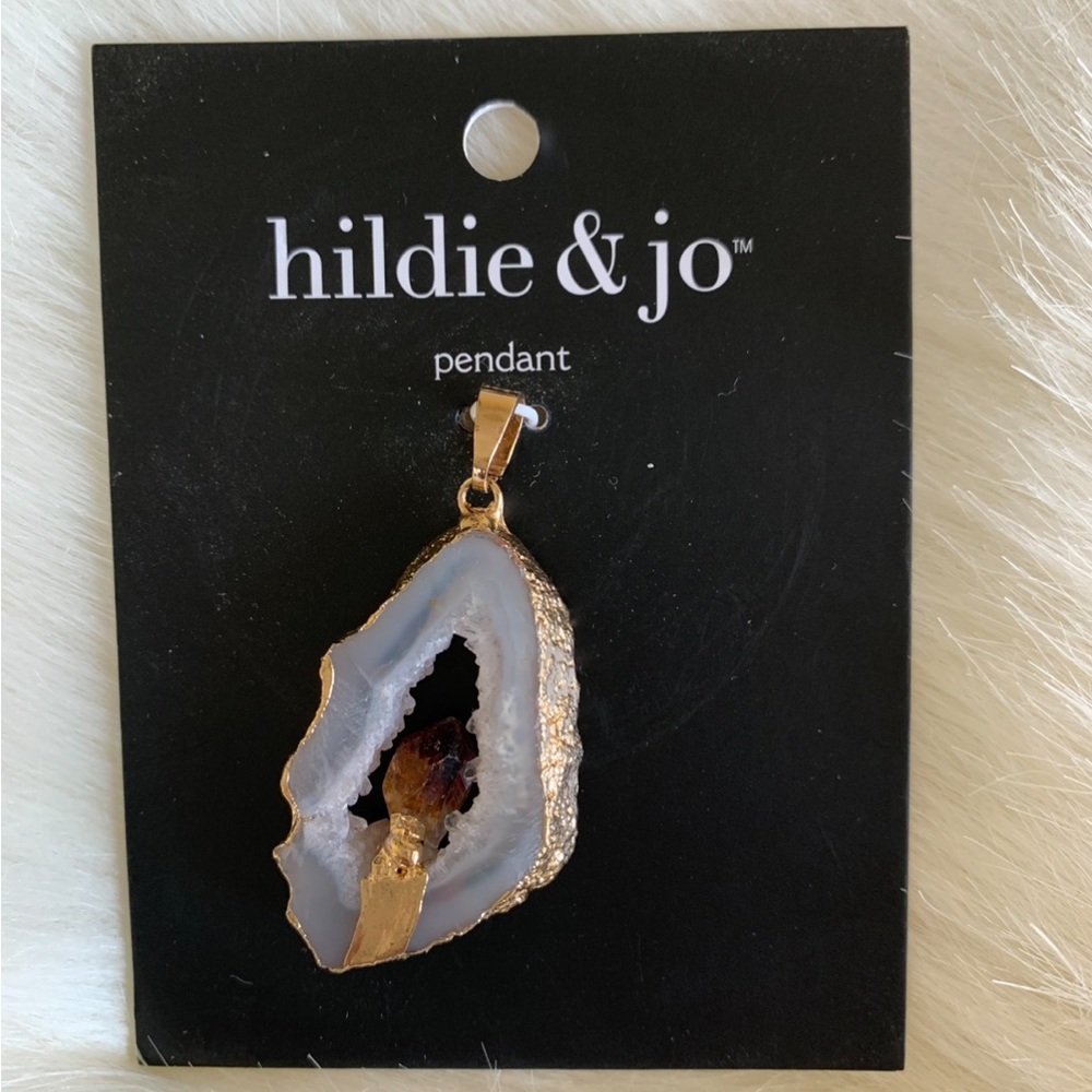 Hildie&Jo Natural Agate White &Brown Stone Gold Finishing Pendant NWT